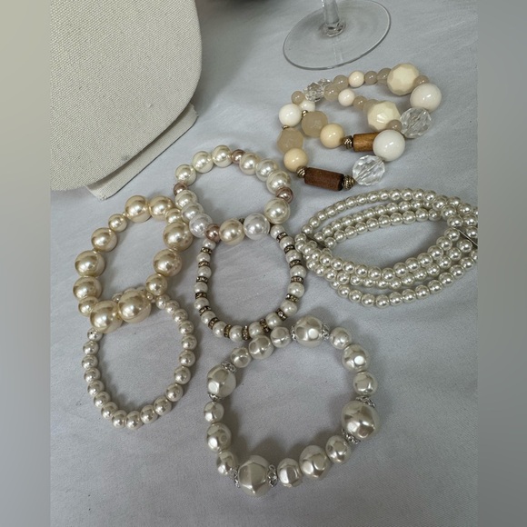 Set of 8 vintage stretch bead bracelets - Picture 4 of 10